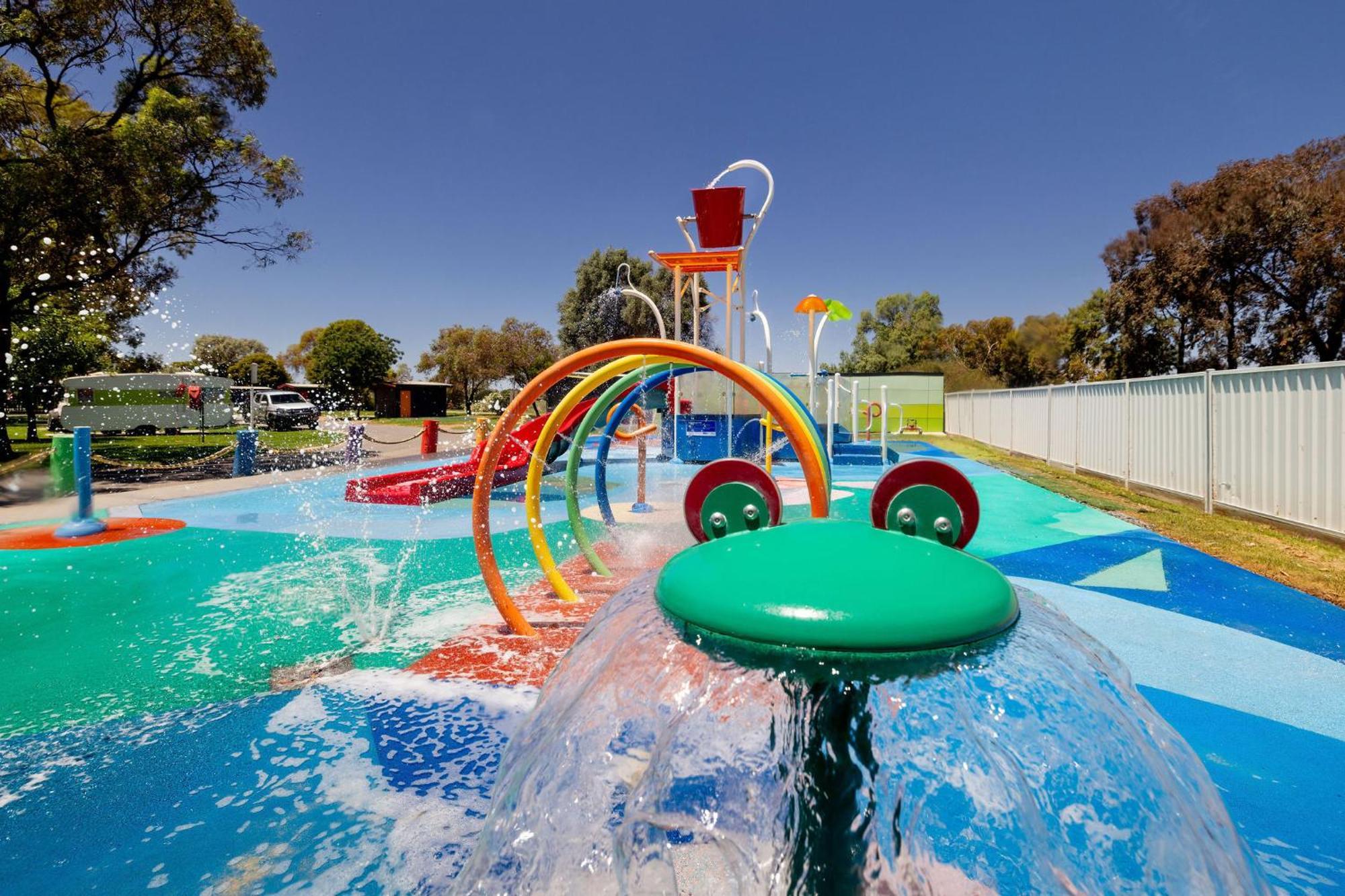 Hotel Big4 Swan Hill Exterior foto
